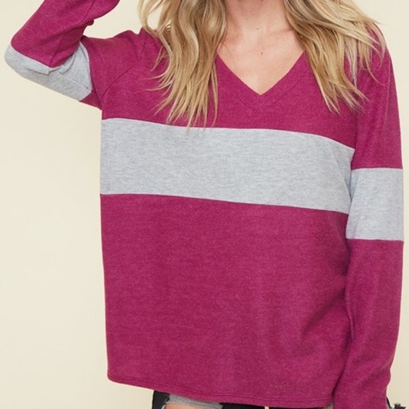 HP 🎉 Cozy Brushed Knit Magenta Colorblock Tunic - Picture 4 of 5